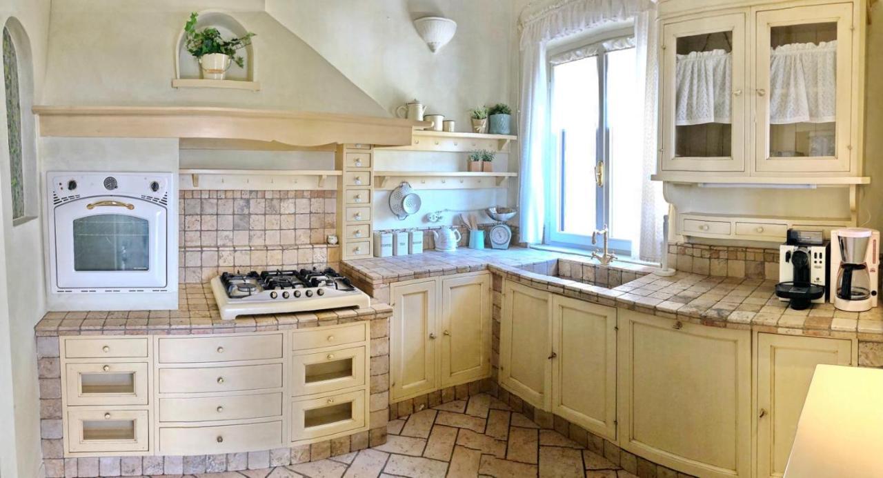 Alice'S Nest-Lake View House Padenghe sul Garda Εξωτερικό φωτογραφία