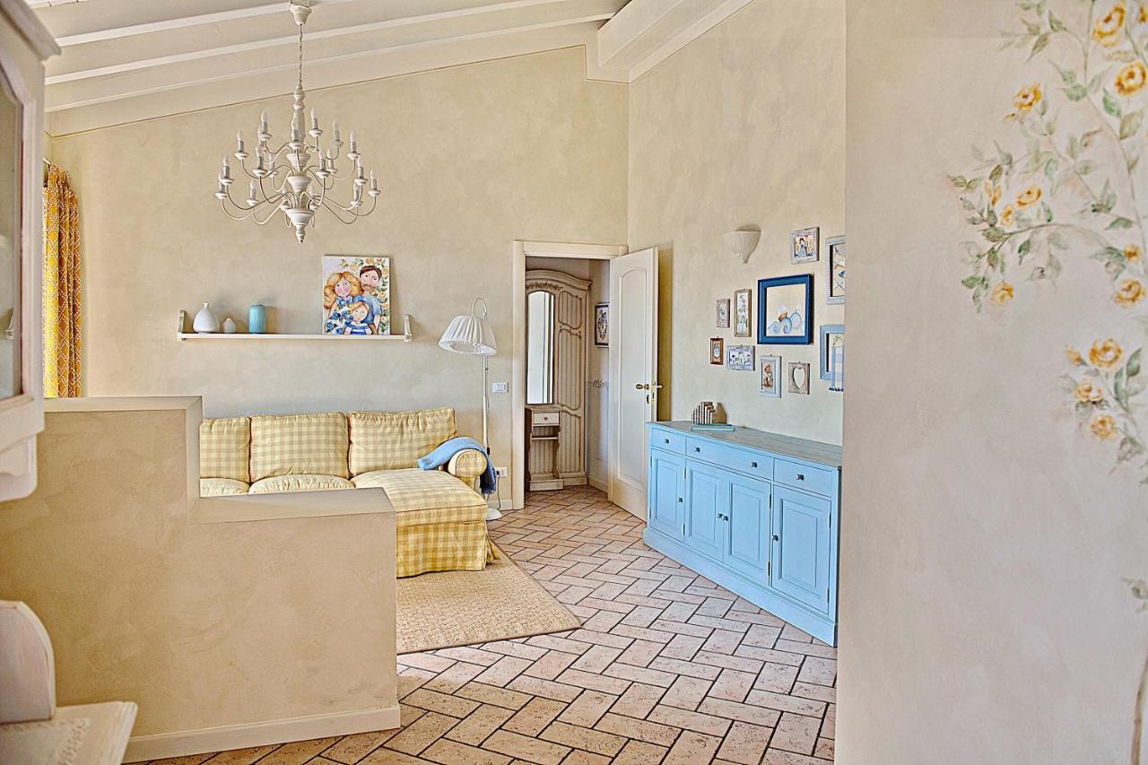 Alice'S Nest-Lake View House Padenghe sul Garda Εξωτερικό φωτογραφία