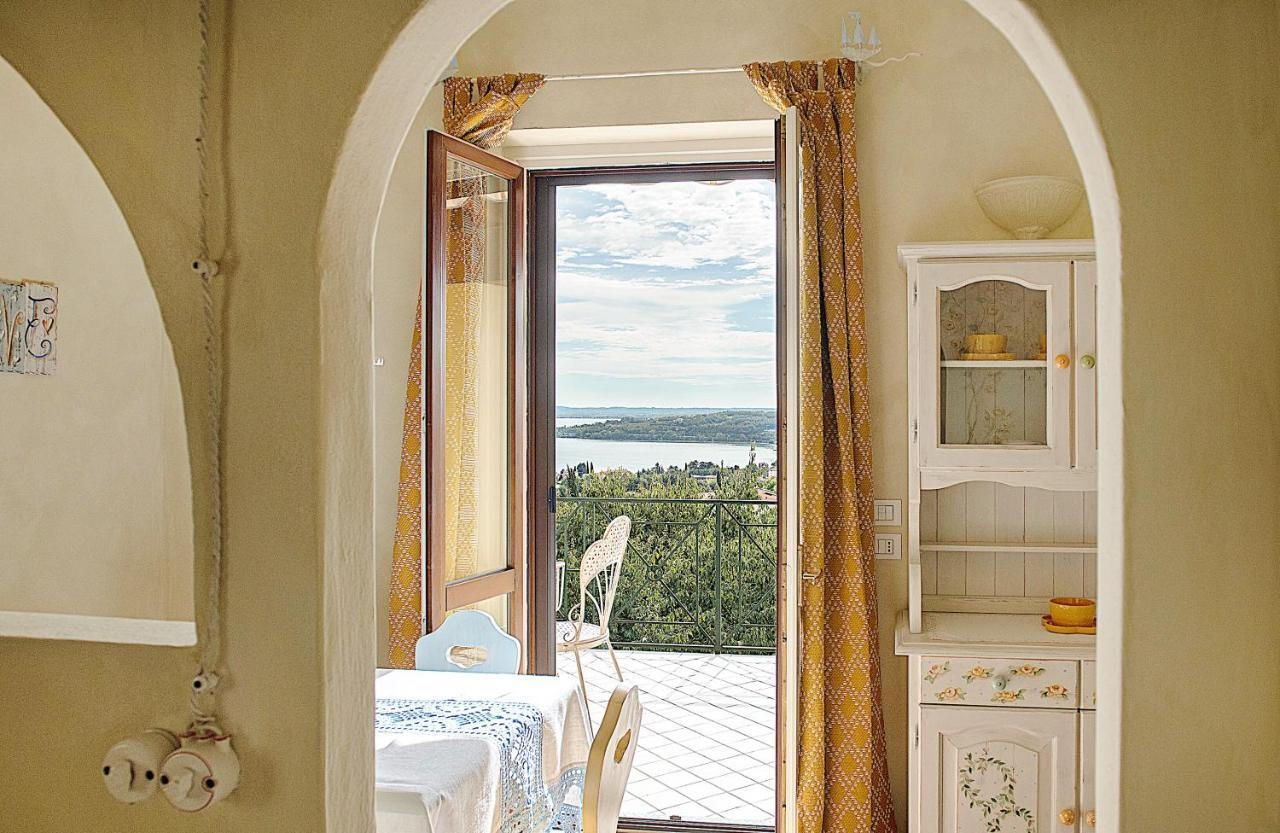 Alice'S Nest-Lake View House Padenghe sul Garda Εξωτερικό φωτογραφία